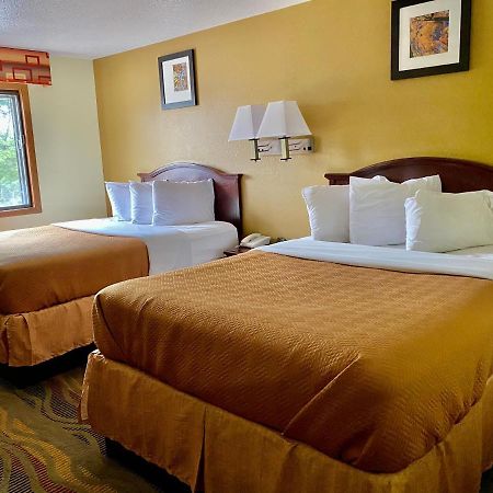 Travelodge By Wyndham La Porte/Michigan City Area מראה חיצוני תמונה