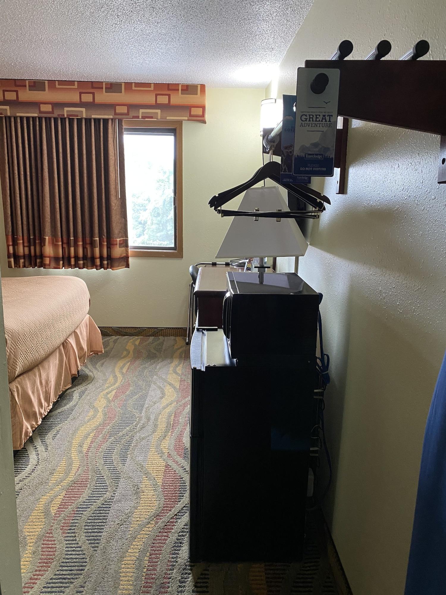 Travelodge By Wyndham La Porte/Michigan City Area מראה חיצוני תמונה
