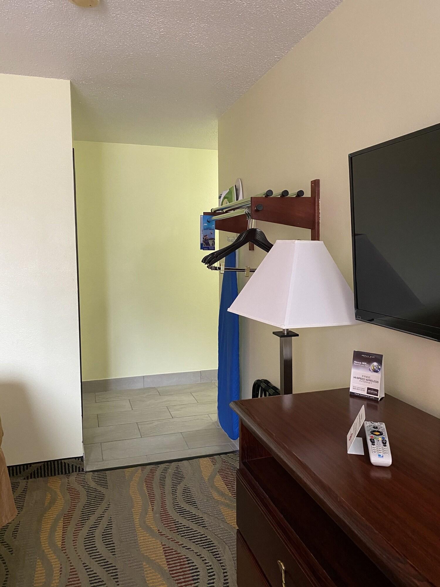 Travelodge By Wyndham La Porte/Michigan City Area מראה חיצוני תמונה