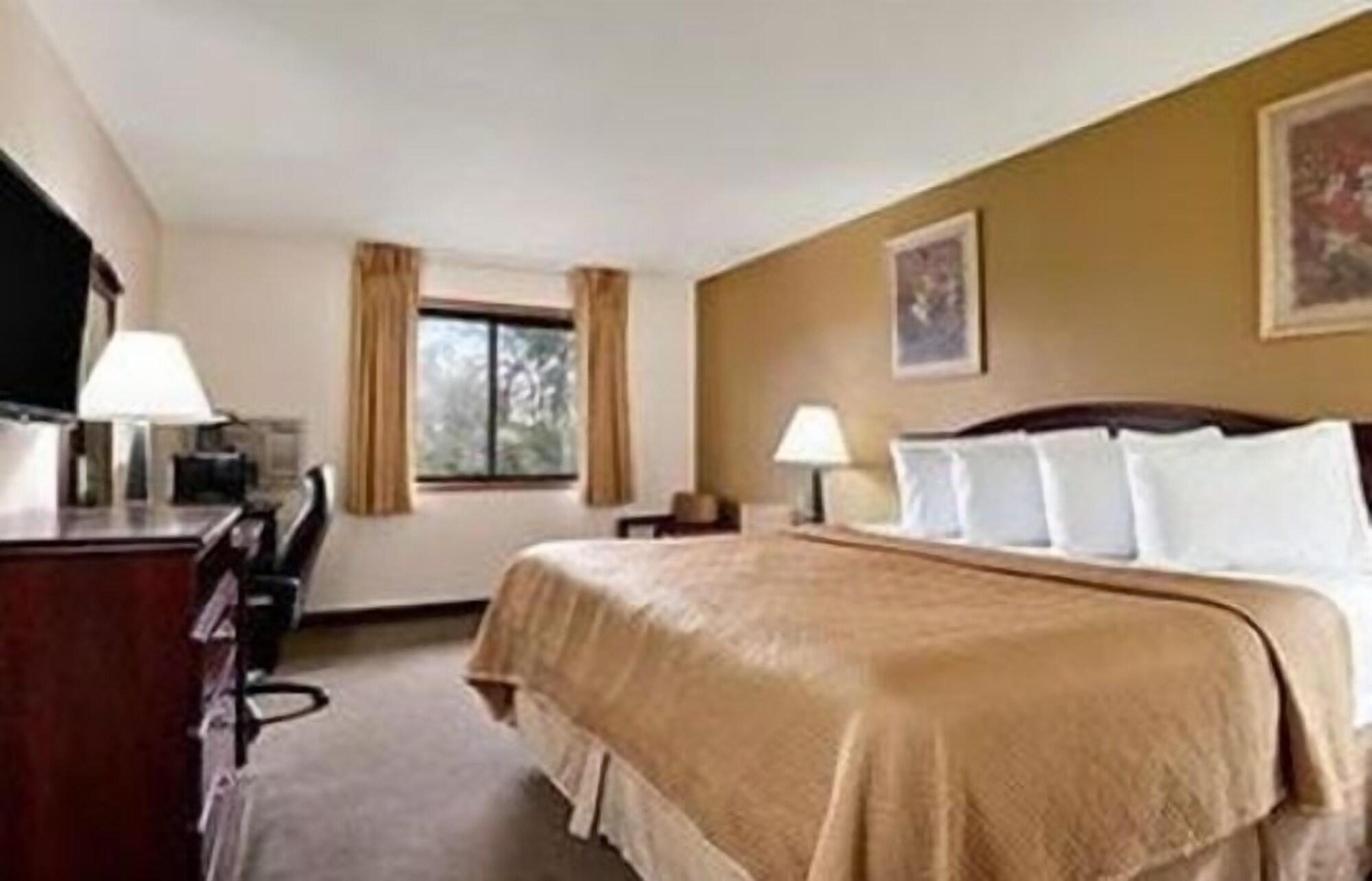 Travelodge By Wyndham La Porte/Michigan City Area מראה חיצוני תמונה