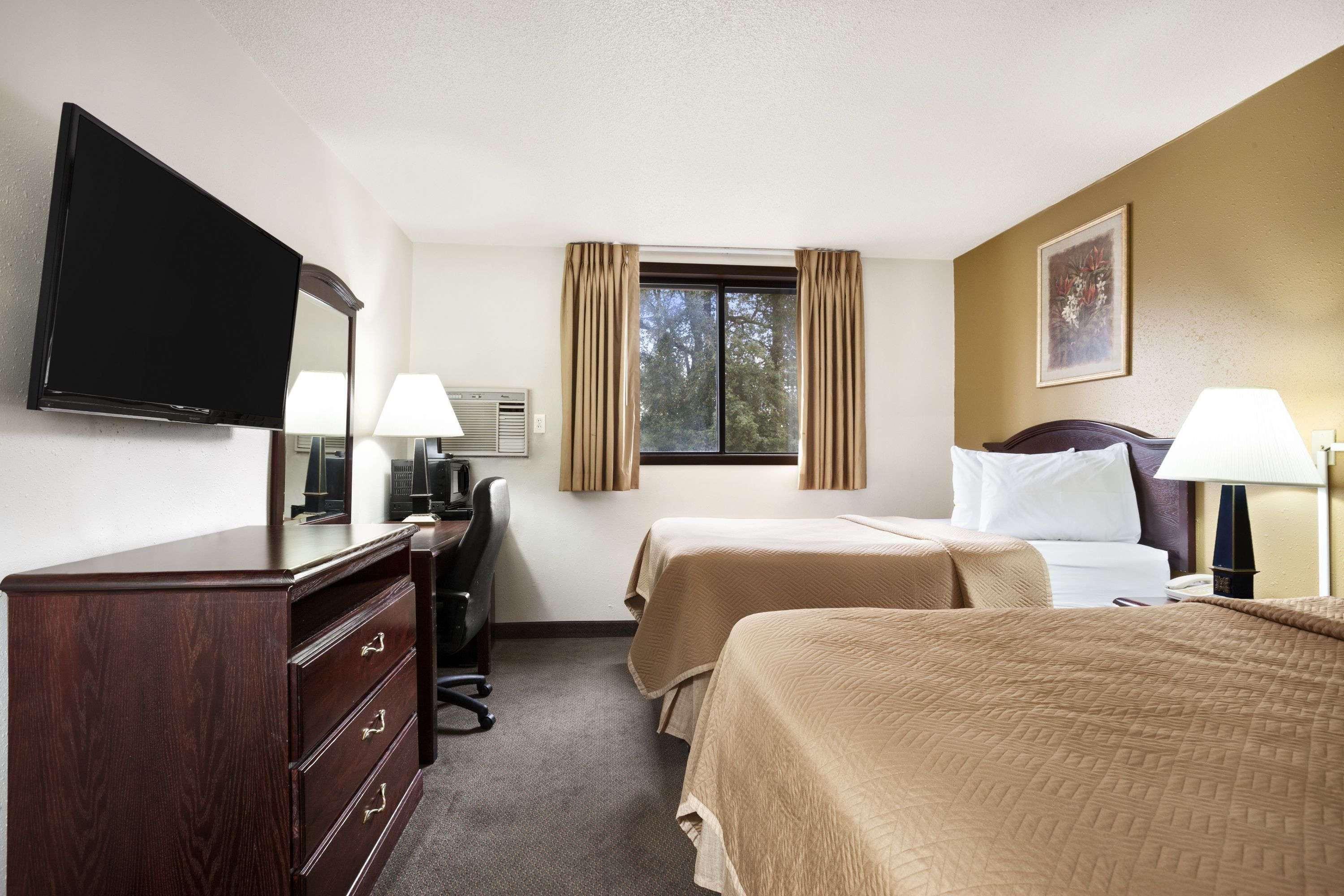 Travelodge By Wyndham La Porte/Michigan City Area מראה חיצוני תמונה