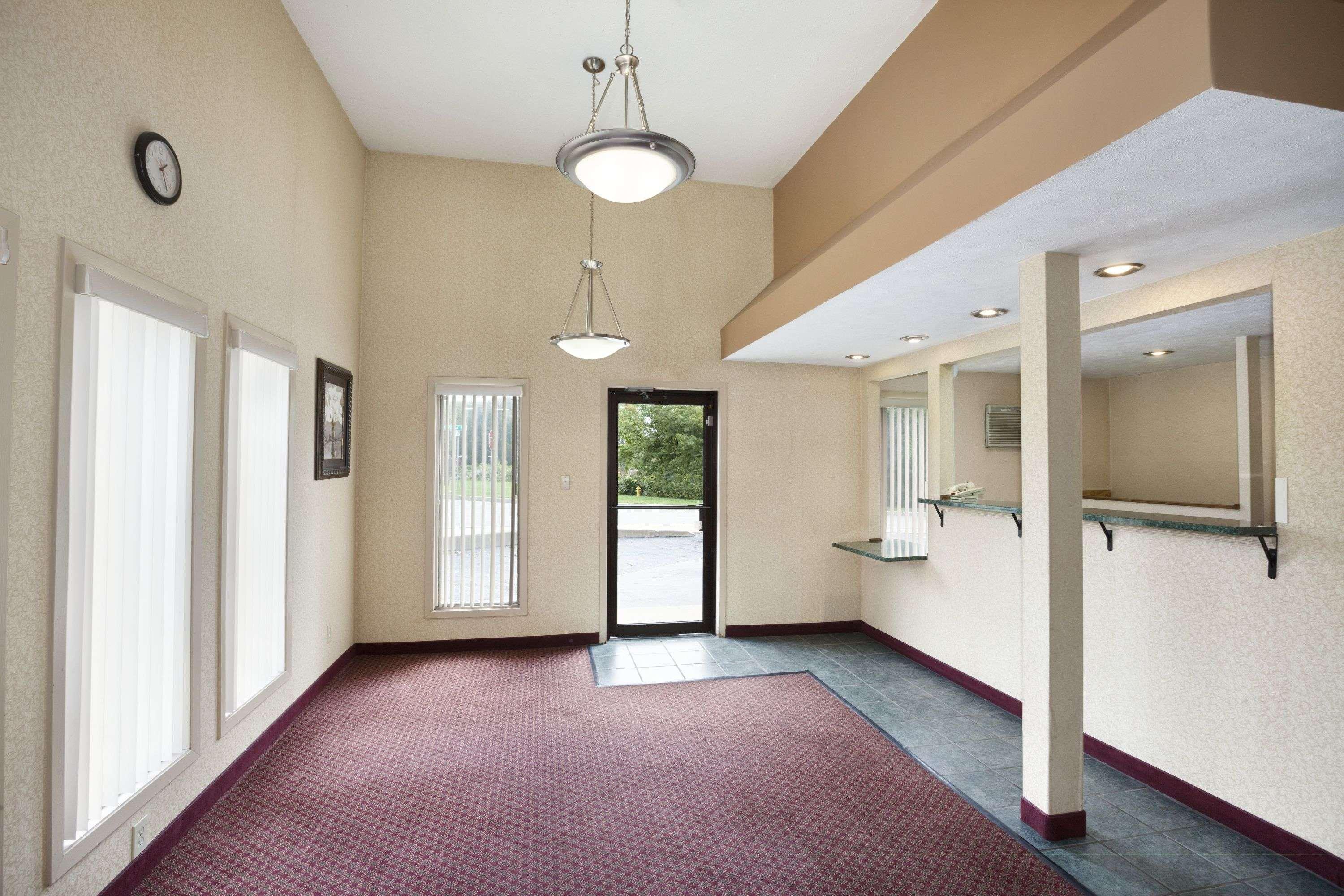 Travelodge By Wyndham La Porte/Michigan City Area מראה חיצוני תמונה